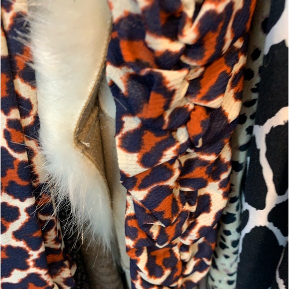 Beautiful Dian Avon Fostenberg dress ew but never worn. Very xlimmingdress - Picture 1 of 4